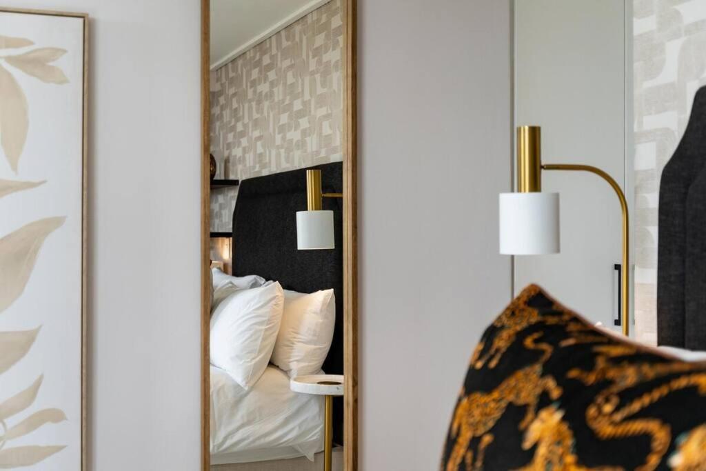 Styled Top Floor Apartment, With Back-Up Power Cape Town Bagian luar foto